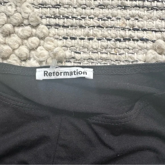 Reformation Vernon Black Long Sleeve Cutout top - Picture 7 of 8